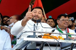 A Hrithik Roshan Song In Tejashwi Yadav's Dig At Nitish Kumar A Hrithik Roshan Song In Tejashwi Yadav's Dig At Nitish Kumar