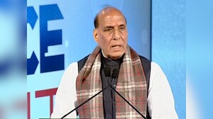 "रक्षा क्षेत्र में आत्मनिर्भरता की ओर बढ़े": एनडीटीवी डिफेंस समिट में रक्षा मंत्री राजनाथ सिंह
