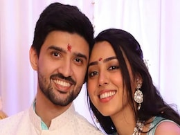 'तारक मेहता का उल्टा चश्मा' की सोनू भिड़े जल्द बनेंगी दुल्हन, रोके की फोटो में दिखी ये खास बात 'तारक मेहता का उल्टा चश्मा' की सोनू भिड़े जल्द बनेंगी दुल्हन, रोके की फोटो में दिखी ये खास बात