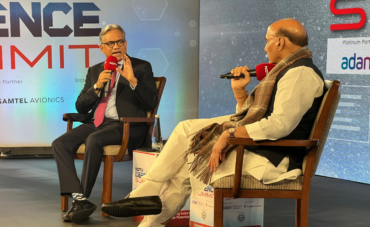 "युद्ध हो न हो, शांतिकाल में भी युद्ध के लिए तैयार रहना चाहिए" : NDTV डिफेंस समिट में राजनाथ सिंह