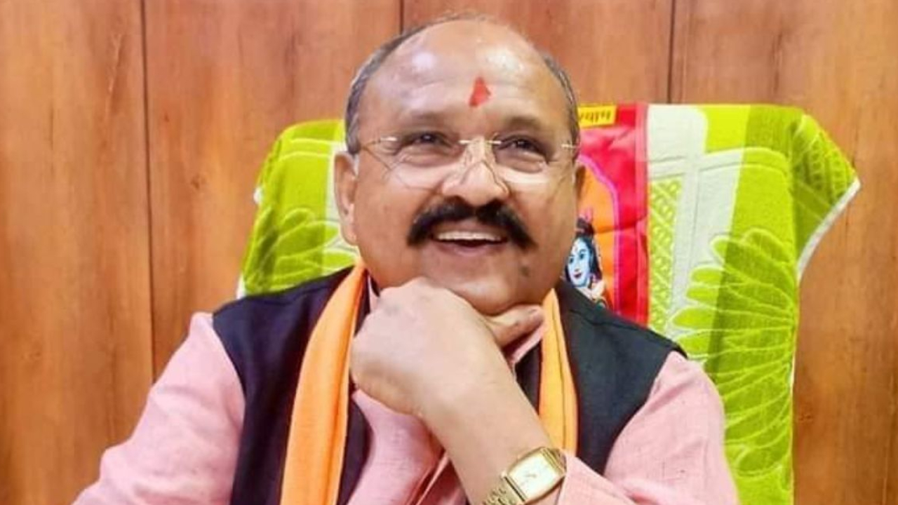 Lok Sabha Election 2024: प्रहलाद गुंजल आज बीजेपी छोड़ कांग्रेस में होंगे शामिल Lok Sabha Election 2024: प्रहलाद गुंजल आज बीजेपी छोड़ कांग्रेस में होंगे शामिल