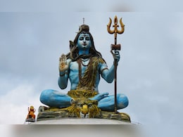 Mahashivratri 2025: कब है महाशिवरात्रि और क्या है इसका महत्व? शुभ मुहुर्त से लेकर यहां जानिए सबकुछ Mahashivratri 2025: कब है महाशिवरात्रि और क्या है इसका महत्व? शुभ मुहुर्त से लेकर यहां जानिए सबकुछ