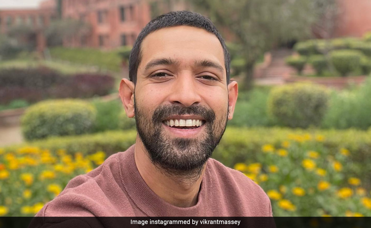 On Mental Health And Masculinity, Vikrant Massey Says, "Men Are Finally Starting To Feel Like It's Okay To Be Vulnerable"