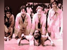 आरके स्टूडियो के होली सेलिब्रेशन के आगे फीका लगेगा अब का जश्न, ये 6 तस्वीरें और वीडियो है जवाब आरके स्टूडियो के होली सेलिब्रेशन के आगे फीका लगेगा अब का जश्न, ये 6 तस्वीरें और वीडियो है जवाब