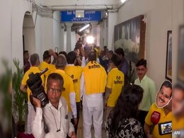 AAP MLAs Protest At Delhi Assembly Wearing "Mai Bhi Kejriwal" T-shirts AAP MLAs Protest At Delhi Assembly Wearing "Mai Bhi Kejriwal" T-shirts