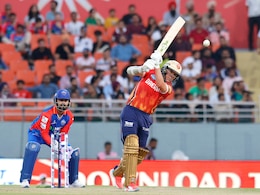 PBKS vs DC Live: पंजाब ने दिल्ली को 4 विकेट से दी मात, सैम करन ने खेली 63 रनों की बेहतरीन पारी PBKS vs DC Live: पंजाब ने दिल्ली को 4 विकेट से दी मात, सैम करन ने खेली 63 रनों की बेहतरीन पारी