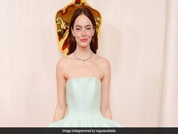 After Emma Stone Was Sewn Into Her LV Dress, The Internet Weighs In: "Even Her Zipper Is Bursting With Pride" After Emma Stone Was Sewn Into Her LV Dress, The Internet Weighs In: "Even Her Zipper Is Bursting With Pride"