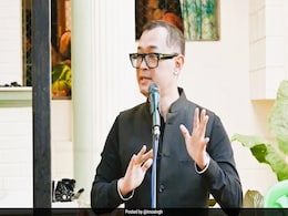 "What Congress Says In Public...": Manipur BJP MLA's Swipe Over NRC, Illegal Immigrants "What Congress Says In Public...": Manipur BJP MLA's Swipe Over NRC, Illegal Immigrants