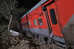 4 Coaches, Engine Of Superfast Train Derail In Rajasthan 4 Coaches, Engine Of Superfast Train Derail In Rajasthan