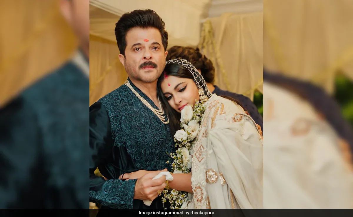 To Rhea Kapoor On Her Birthday, A Wish From Dad Anil Kapoor. It's OK To Cry