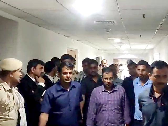केजरीवाल को कोर्ट से नहीं मिली राहत, लेकिन सीएम पद पर बरक़रार