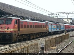 Train Drivers, Who Suffered Miscarriages, Now Try To Save Colleagues' Babies Train Drivers, Who Suffered Miscarriages, Now Try To Save Colleagues' Babies