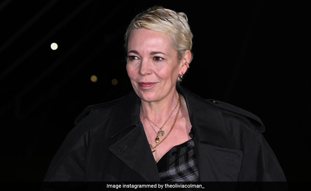 Olivia Colman's Confession Of Undergoing "Loads" Of Botox Is Candidly Confident