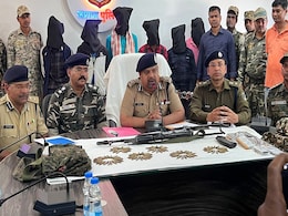 Chhattisgarh : दो राज्यों के बॉर्डर पर उत्पात मचाने वाले 6 नक्सलियों को पुलिस ने दबोचा, पूछ्ताछ में कई राज उगले Chhattisgarh : दो राज्यों के बॉर्डर पर उत्पात मचाने वाले 6 नक्सलियों को पुलिस ने दबोचा, पूछ्ताछ में कई राज उगले