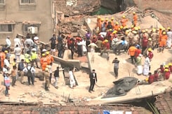 4 Dead, Several Injured After 5-Storey Building Collapses In Kolkata 4 Dead, Several Injured After 5-Storey Building Collapses In Kolkata
