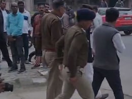 Haryana Professor Slits 8-Year-Old Daughter's Throat, Then Dies By Suicide Haryana Professor Slits 8-Year-Old Daughter's Throat, Then Dies By Suicide