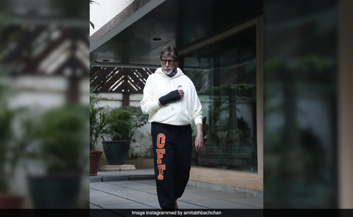 Amitabh Bachchan Watches ISPL Match After Angioplasty Reports, Says "Fake News"