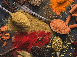 Summer Spices: गर्मियों में पेट को ठंडक पहुंचाते हैं ये मसाले, आज ही करें डाइट में शामिल Summer Spices: गर्मियों में पेट को ठंडक पहुंचाते हैं ये मसाले, आज ही करें डाइट में शामिल