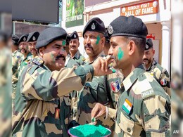 Border Security Forces Celebrate Holi At International Border Border Security Forces Celebrate Holi At International Border