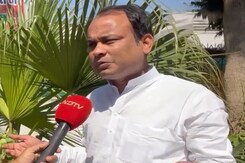 चिराग जमुई से भाग क्यों रहे हैं, क्या उन्होंने कोई काम नहीं किया है? पारस के प्रवक्ता के सवाल चिराग जमुई से भाग क्यों रहे हैं, क्या उन्होंने कोई काम नहीं किया है? पारस के प्रवक्ता के सवाल