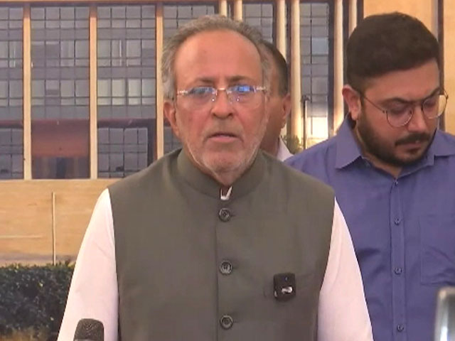 Lok Sabha elections 2024: कांग्रेस को एक और झटका, BJP में शामिल हुए अर्जुन मोढवाडिया