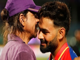 IPL Match : KKR ने जीता मैच तो SRK ने जीता दिल, इस अदा से सभी को बनाया अपना दीवाना IPL Match : KKR ने जीता मैच तो SRK ने जीता दिल, इस अदा से सभी को बनाया अपना दीवाना