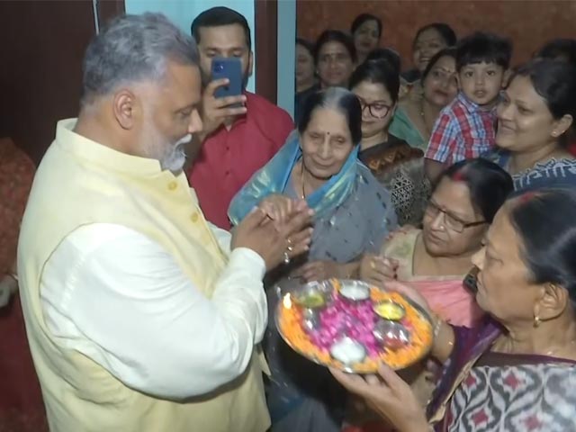 Pappu Yadav Prays At Home Before Heading Out To File Nomination From Purnea