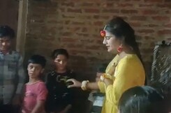 UP Girl Collapses, Dies While Dancing At Sister's Wedding Ceremony UP Girl Collapses, Dies While Dancing At Sister's Wedding Ceremony