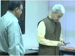 Rajasthan: अचानक विद्युत भवन पहुंच गए राजस्थान के चीफ सेक्रेटरी सुधांश पंत, कई अधिकारियों को लगाई फटकार