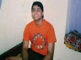 3 साल बड़ी सिंगर के इश्क में भूले बचपन की दोस्ती, ठोकर के बाद जाना क्या होता है सच्चा प्यार, आज हैं टॉप सिंगर 3 साल बड़ी सिंगर के इश्क में भूले बचपन की दोस्ती, ठोकर के बाद जाना क्या होता है सच्चा प्यार, आज हैं टॉप सिंगर