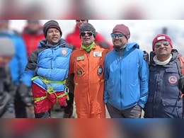 91 फीसदी विकलांग 35 साल के युवक ने माउंट रेनॉक पर चढ़ाई करके इतिहास रचा 91 फीसदी विकलांग 35 साल के युवक ने माउंट रेनॉक पर चढ़ाई करके इतिहास रचा