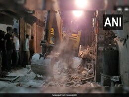 11-Year-Old Girl Among 4 Dead As Crematorium Wall Collapses In Gurugram: Cops 11-Year-Old Girl Among 4 Dead As Crematorium Wall Collapses In Gurugram: Cops