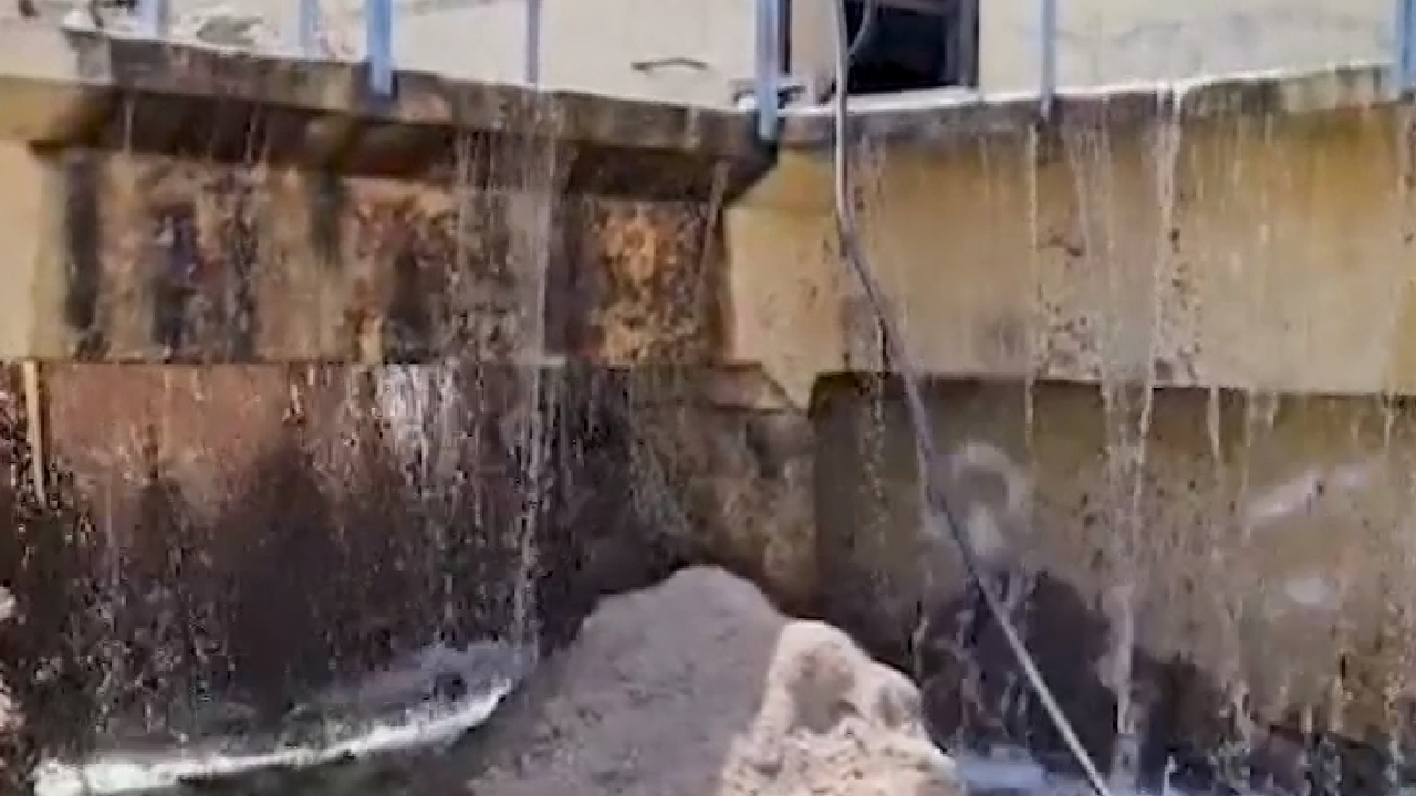 पंजाब से आया श्रीगंगानगर की नहरों  में केमिकल वाला पानी, लोग परेशान