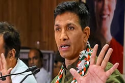 लोगों को डराकर बीजेपी में शामिल करवाया जा रहा है- जीतू पटवारी लोगों को डराकर बीजेपी में शामिल करवाया जा रहा है- जीतू पटवारी