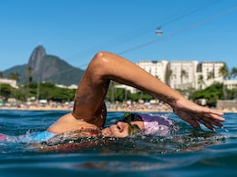 Sick Of Getting Sick This Monsoon? 10 Exercises To Boost Your Lung Health Sick Of Getting Sick This Monsoon? 10 Exercises To Boost Your Lung Health