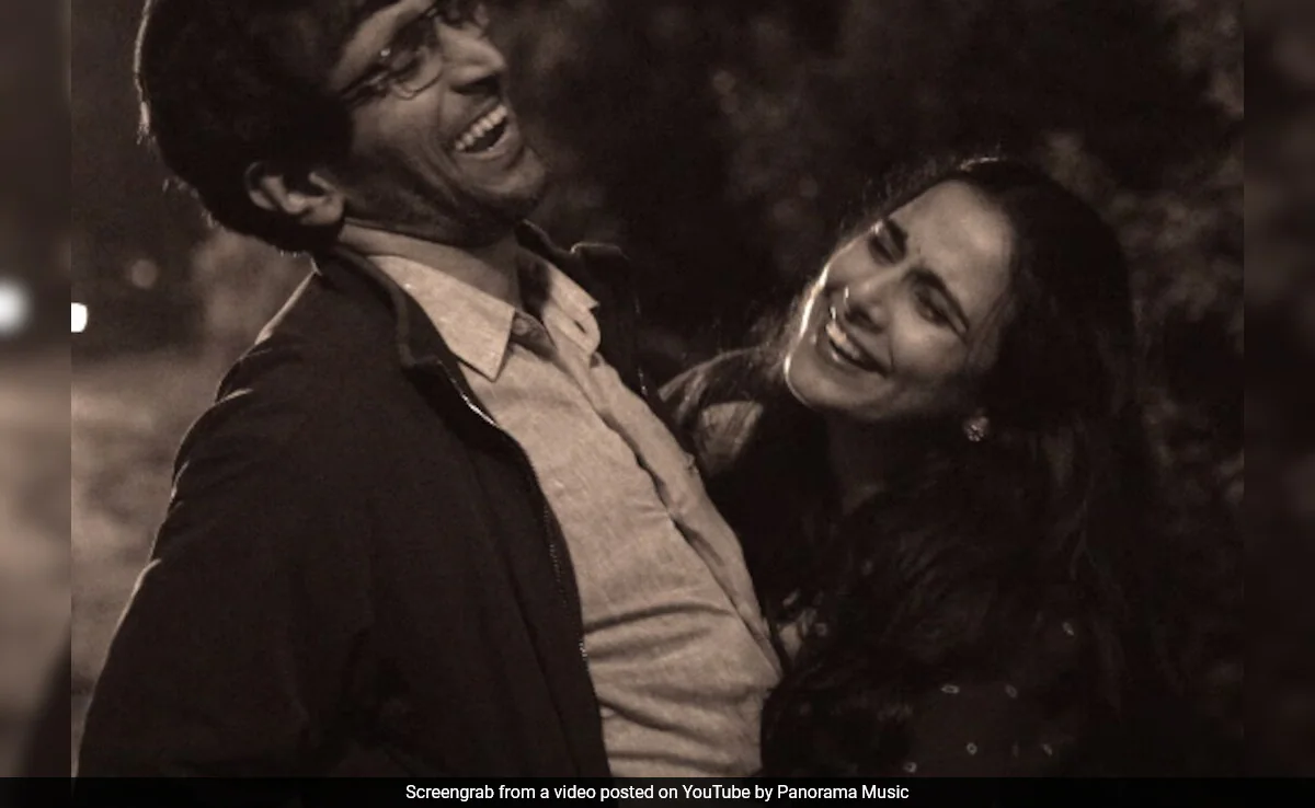 <i>Do Aur Do Pyaar</i> Song <i>Tu Hai Kahaan</i>: Flipping Through The Pages Of Vidya Balan-Pratik Gandhi's Fading Love Story