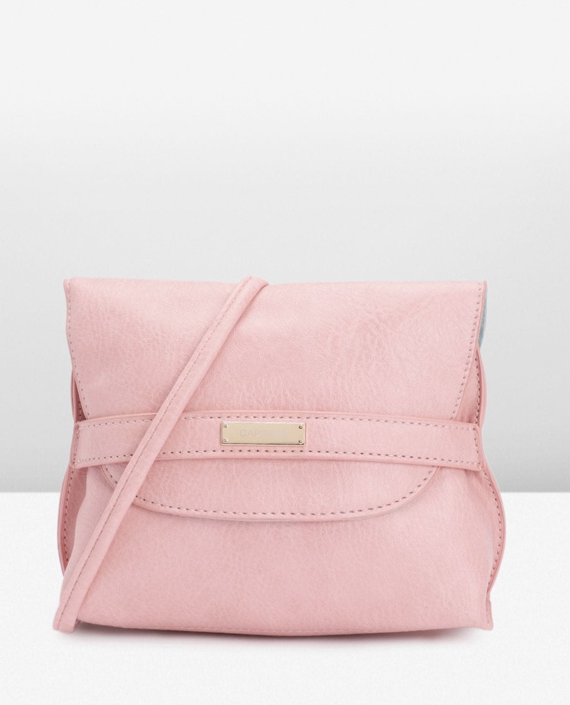 Best Deals On Womens Handbags From Myntra