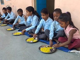 Rajasthan: गहलोत राज में मिड-डे मील योजना में 1705 करोड़ रुपये का हुआ घोटाला, भजनलाल सरकार ने दिए जांच के आदेश