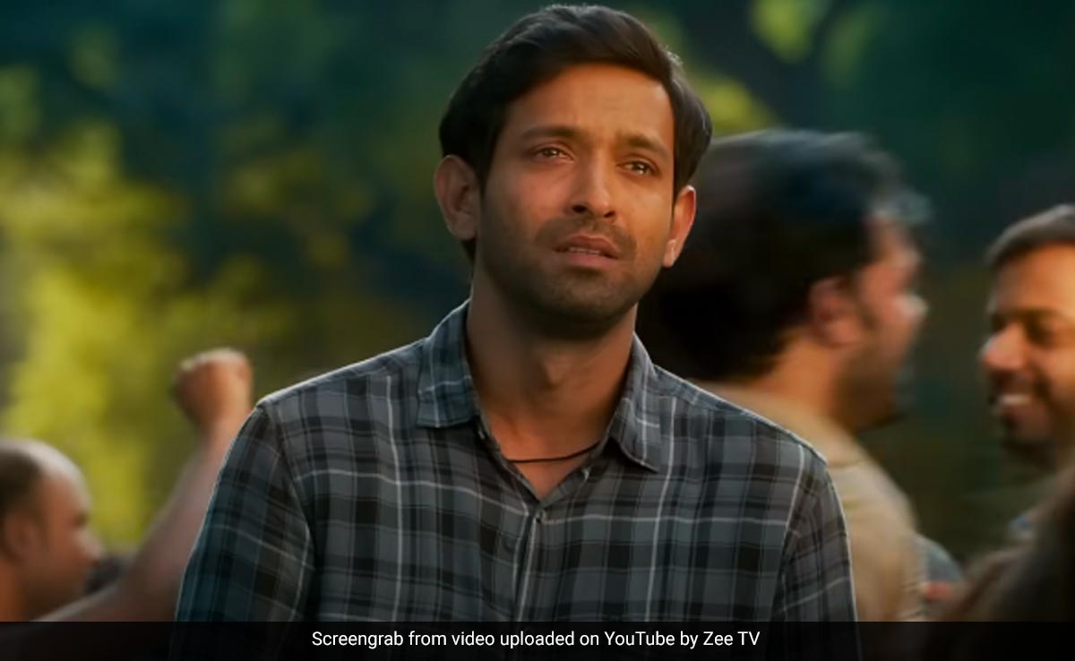 Vikrant Massey's Post On <i>12th Fail</i> Completing 25 Weeks In Theatres: "Thank You For Making Our Dream Come True"