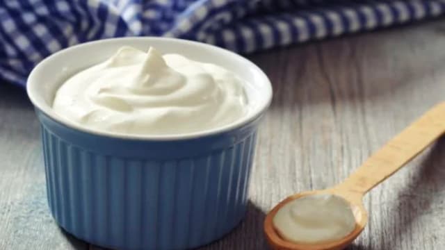 Incorporating a bowl of curd into your lunch can provide multifaceted health benefits