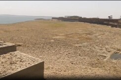 Drought Like Conditions In Mandya, Karnataka As Heat Dries Up Water Bodies Drought Like Conditions In Mandya, Karnataka As Heat Dries Up Water Bodies