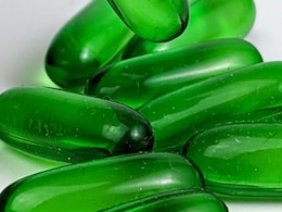 Vitamin E Capsule: चेहरे को चमकाने के लिए लगाते हैं विटामिन E के कैप्सूल, तो जान ले ये बातें