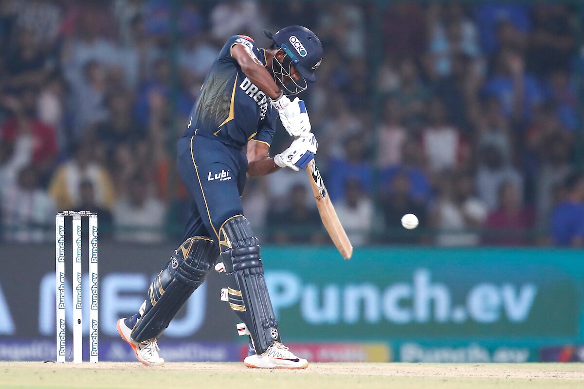 IPL Live: DC Star Takes Sensational Catch, Pant's Reaction Can't Be Missed