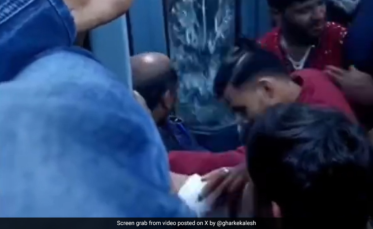 "Misleading": Railways Refutes Claims Of Train Glass Door Being Smashed By Passenger