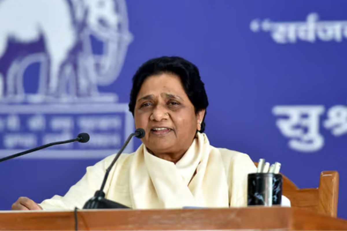 "Cannot See Beyond Yadav Family": Mayawati Jabs Samajwadi Party