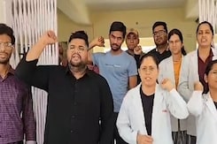 कोटा के ये रेजिडेंट डॉक्टर्स क्यों कर रहे हैं कार्य बहिष्कार? कोटा के ये रेजिडेंट डॉक्टर्स क्यों कर रहे हैं कार्य बहिष्कार?