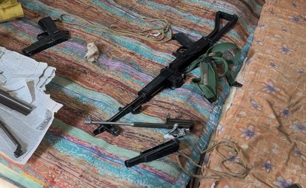 Chhattisgarh : पूर्व विधायक के बंगले में चली गोली, एक जवान की मौत, दूसरा घायल, जानें ऐसे हुआ हादसा 