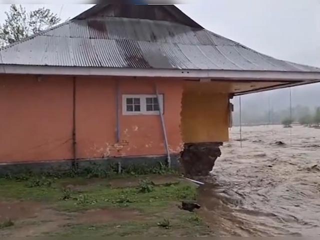 5 Killed, Several Injured In Landslides, Flash Floods In Jammu And Kashmir