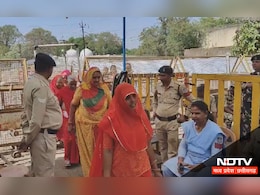 Bhojshala: कमाल मौला मस्जिद में 40 वें दिन सर्वे करने पहुंची एएसआई टीम, अब तक का ये है अपडेट Bhojshala: कमाल मौला मस्जिद में 40 वें दिन सर्वे करने पहुंची एएसआई टीम, अब तक का ये है अपडेट