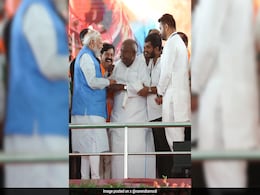 "It Was Very Special": PM Modi On Sharing Stage With Deve Gowda In Karnataka "It Was Very Special": PM Modi On Sharing Stage With Deve Gowda In Karnataka